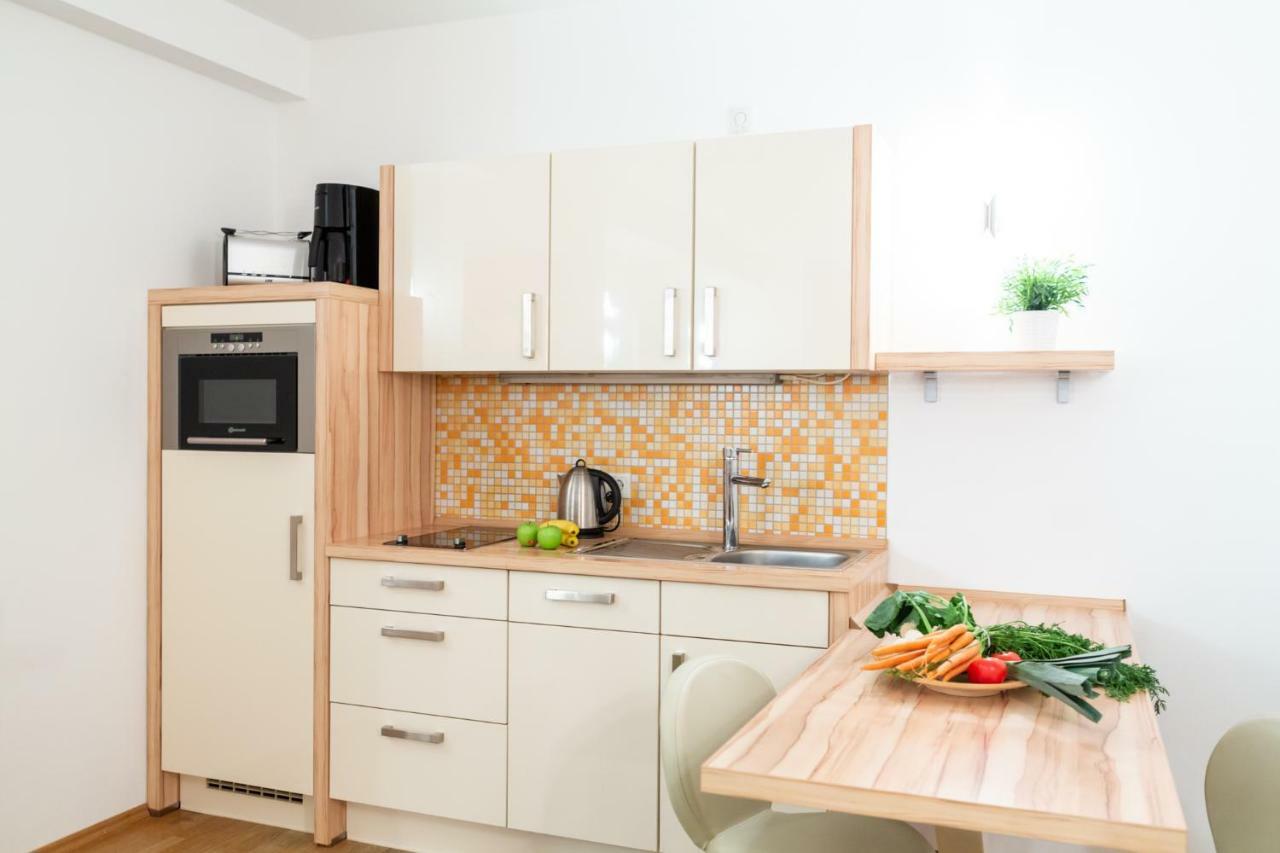 Apartment 1, Rothenburger Strasse Дрезден Экстерьер фото